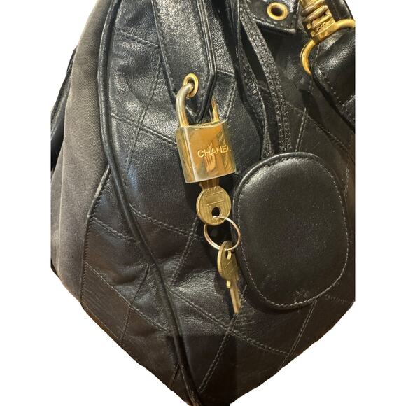 Chanel Vintage Leather + Nylon Duffel - Picture 6 of 8